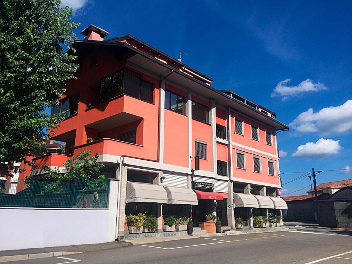 Hotel & Apartments Rinaldo Borgomanero Kültér fotó