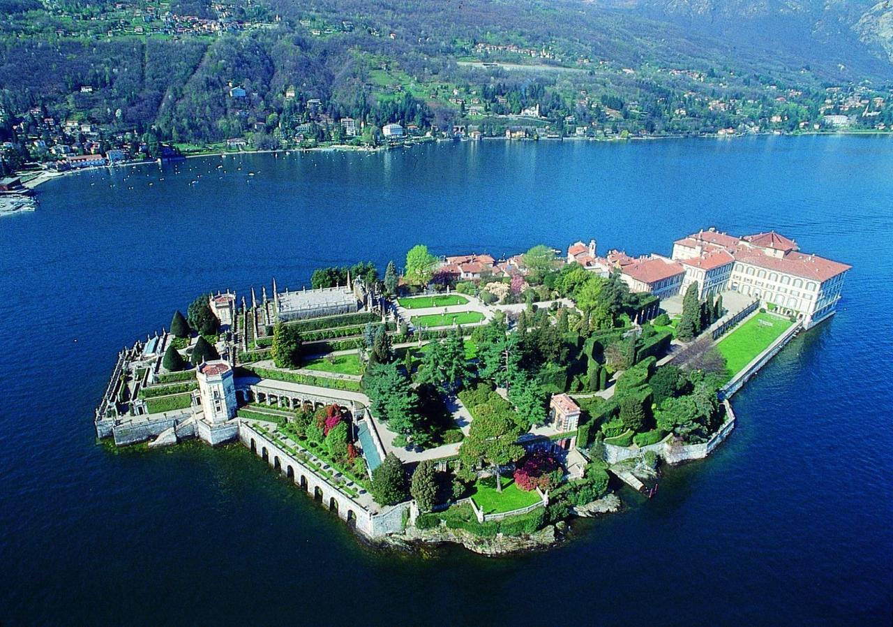 Hotel & Apartments Rinaldo Borgomanero Kültér fotó