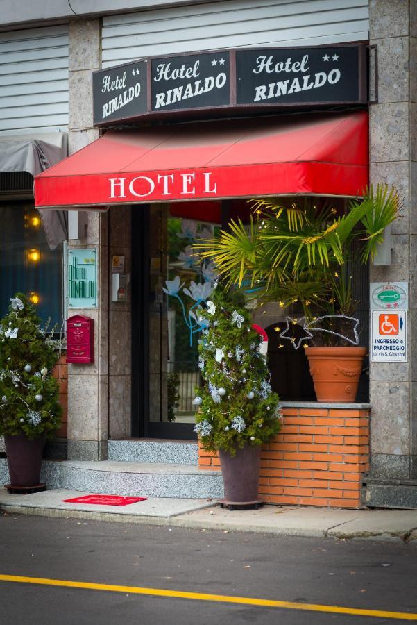 Hotel & Apartments Rinaldo Borgomanero Kültér fotó